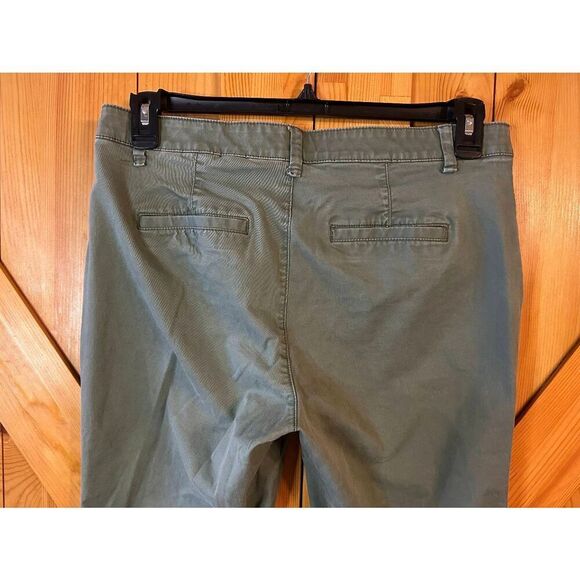 Gap Womens Girlfriend Khaki Cropped Pants Green Pockets Size 8 (5308) - Picture 5 of 8